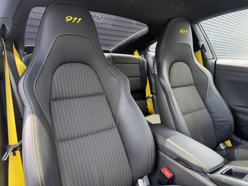 Certified 2019 Porsche 911 Carrera T RWD image 13