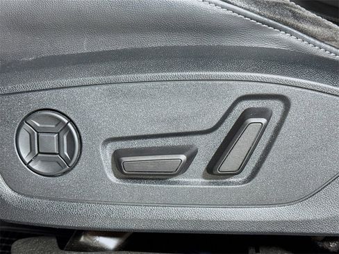 Used 2022 Audi Q3 2.0T Premium Plus w/ Premium Plus Package image 18