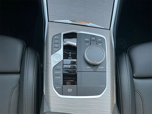 New 2026 BMW 330i xDrive Sedan w/ Convenience Package image 11