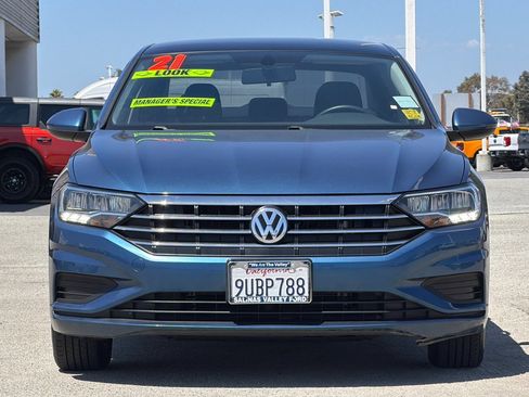 Used 2021 Volkswagen Jetta SE FWD image 9