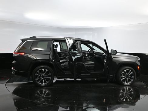 Used 2023 Jeep Grand Cherokee L Overland w/ Rear Seat Video Group I image 43