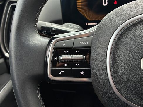 Used 2024 Kia Sorento S w/ Panoramic Sunroof Package image 23