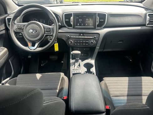 Used 2018 Kia Sportage LX w/ LX Technology Package AWD/4WD image 17