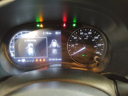 Used 2021 Nissan Kicks SV FWD image 23