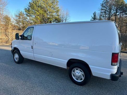 Used 2014 Ford E-150 and Econoline 150 image 6