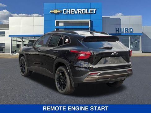 New 2026 Chevrolet Trax ACTIV w/ Sunroof Package FWD image 6