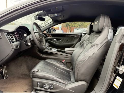 Used 2020 Bentley Continental GT image 11