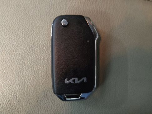 Used 2022 Kia Soul LX w/ Technology Package FWD image 32