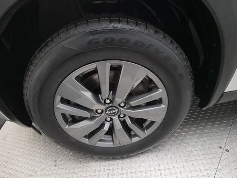 Used 2024 Nissan Pathfinder SV AWD/4WD image 27