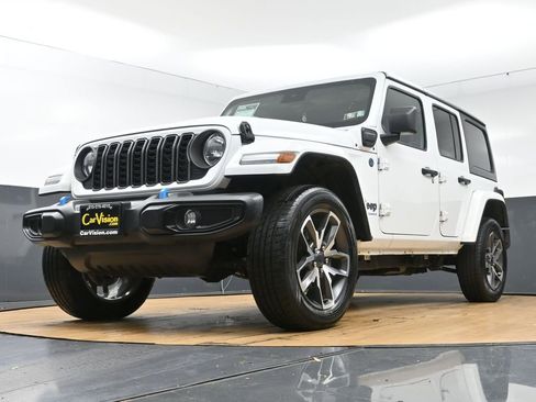 Used 2024 Jeep Wrangler Unlimited w/ Convenience Group AWD/4WD image 51