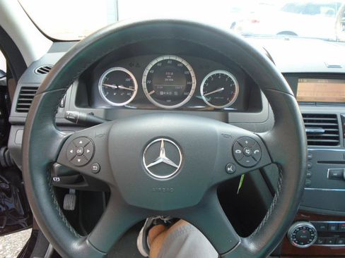 Used 2008 Mercedes-Benz C 300 Sedan image 17