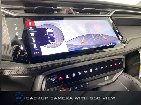 New 2026 Jeep Cherokee Overland image 5