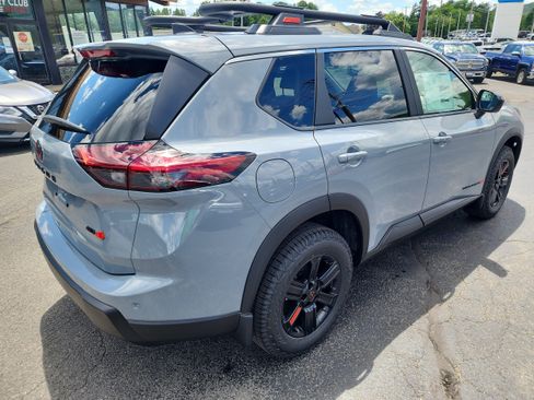 New 2026 Nissan Rogue SV AWD/4WD image 8