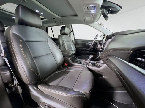 Used 2021 Chevrolet Traverse Premier w/ Redline Edition AWD/4WD image 21