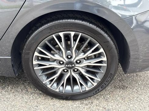 Used 2022 Kia Forte GT-Line w/ GT-Line Premium Package FWD image 14
