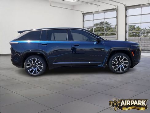 New 2025 Jeep Wagoneer S Limited image 3