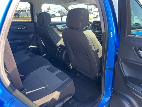 Used 2025 Chevrolet Blazer LT FWD image 46