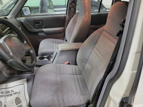 Used 1998 Jeep Cherokee SE image 3