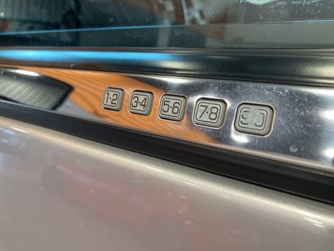 Used 2017 Ford Expedition EL Platinum image 10