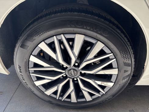Used 2025 Nissan Altima 2.5 SV FWD image 31