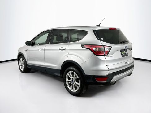 Used 2017 Ford Escape SE FWD image 5