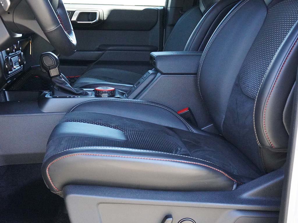 Used 2026 Ford Bronco Raptor w/ Interior Carbon Fiber Pack AWD/4WD image 25