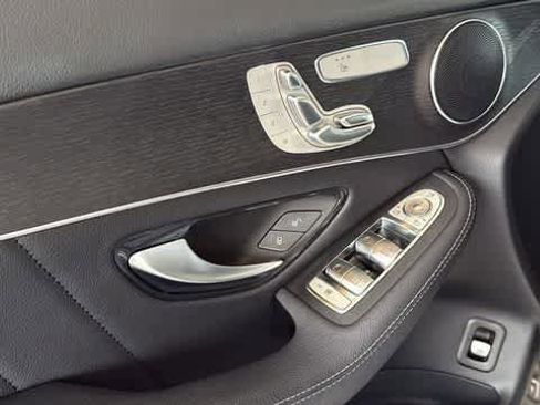 Used 2022 Mercedes-Benz GLC 300 GLC 300 image 14