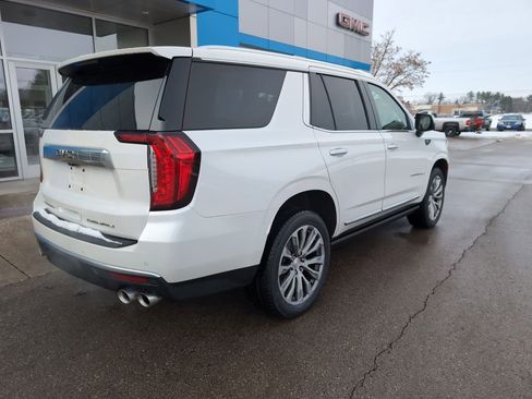 Used 2021 GMC Yukon Denali w/ Denali Premium Package image 8