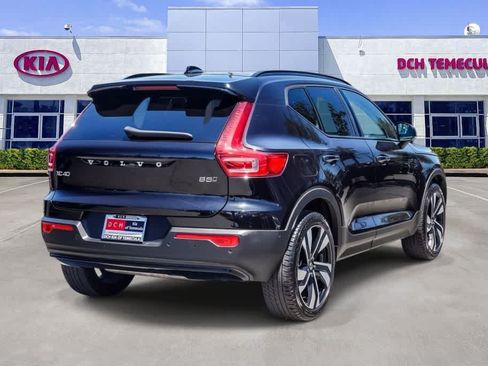 Used 2024 Volvo XC40 B5 Ultimate w/ Protection Package Premier AWD/4WD image 4