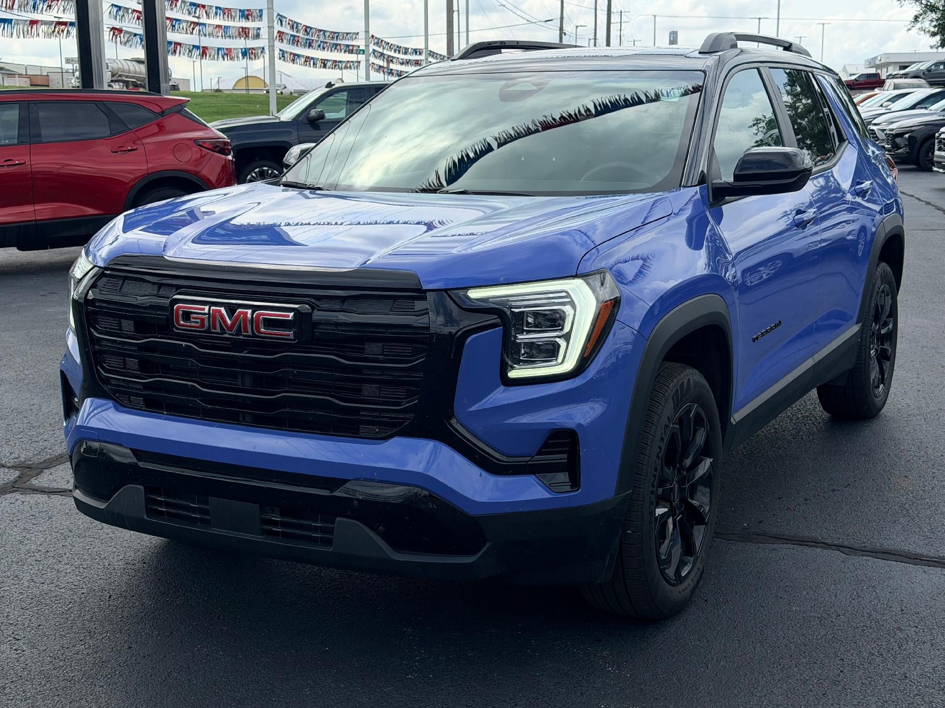 Used 2026 GMC Terrain Elevation w/ Black Edition FWD image 1