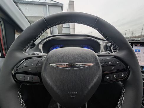 New 2026 Chrysler Pacifica Select w/ S Appearance Package image 20