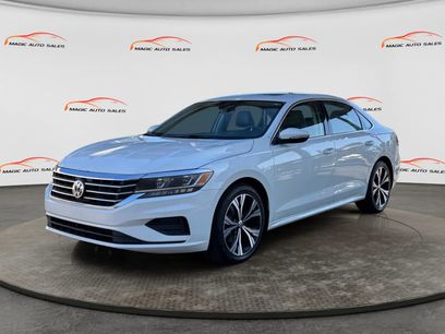 Used 2021 Volkswagen Passat 2.0T SE