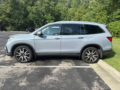 Used 2022 Honda Pilot Touring image 2