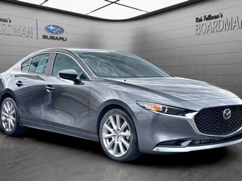 Used 2022 MAZDA MAZDA3 s image 2