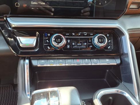Certified 2022 GMC Sierra 1500 Denali Ultimate AWD/4WD image 22