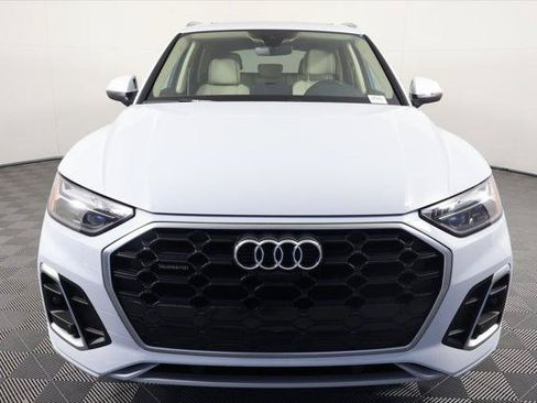 Certified 2023 Audi Q5 2.0T Premium Plus w/ Premium Plus Package AWD/4WD image 2