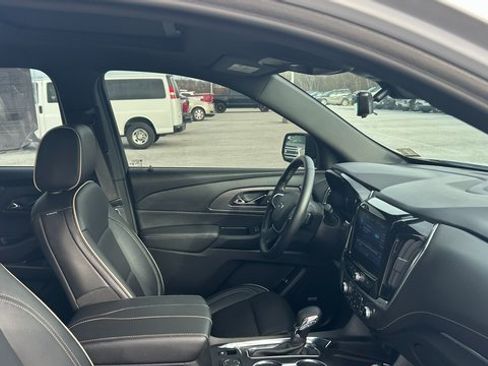 Certified 2023 Chevrolet Traverse Premier w/ Redline Edition image 53