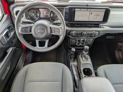 Used 2025 Jeep Wrangler Unlimited Sahara AWD/4WD image 6