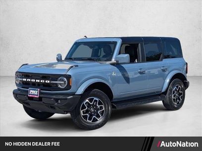 Certified 2025 Ford Bronco Outer Banks
