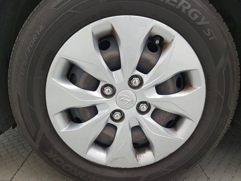 Used 2017 Hyundai Accent SE FWD image 31