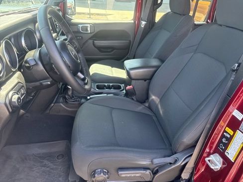 Used 2022 Jeep Wrangler Unlimited Sport AWD/4WD image 23