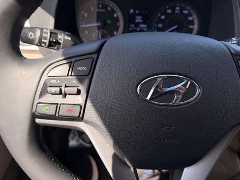 Used 2018 Hyundai Tucson Sport image 16