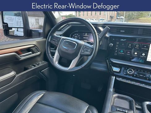 Used 2024 GMC Sierra 2500 Denali w/ Denali Reserve Package image 14