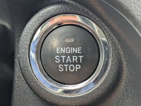 Used 2023 Subaru Forester Premium AWD/4WD image 19