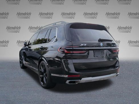 Used 2024 BMW X7 xDrive40i w/ Premium Package AWD/4WD image 9