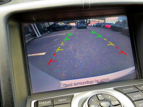 Used 2016 Nissan 370Z Touring image 24