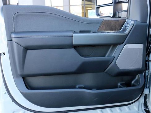 New 2026 Ford F250 Lariat w/ Black Appearance Package image 21