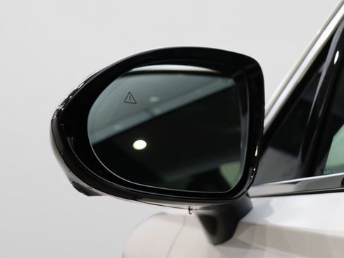 New 2026 Genesis GV70 2.5T Advanced image 4