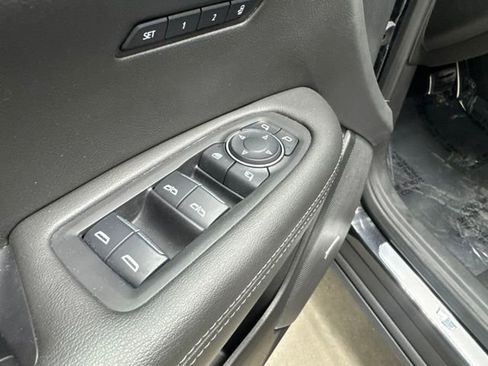 Used 2024 Cadillac XT6 Sport w/ Technology Package AWD/4WD image 23