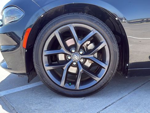 Used 2021 Dodge Charger SXT w/ Blacktop Package RWD image 11
